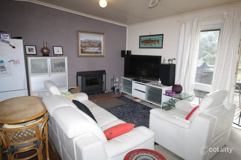 Property photo of 12 Village Way Macs Cove VIC 3723