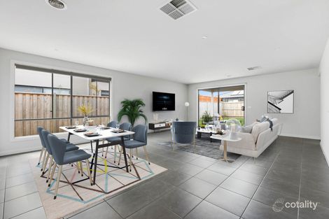 Property photo of 22 Vasello Circuit Cranbourne South VIC 3977