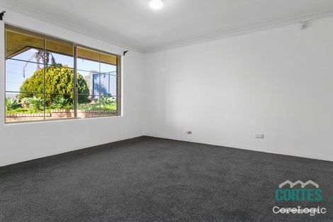 Property photo of 35 Merrifield Circle Leeming WA 6149