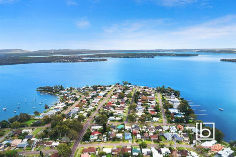 Property photo of 11 Waverley Road Mannering Park NSW 2259