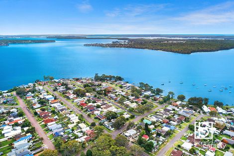 Property photo of 11 Waverley Road Mannering Park NSW 2259