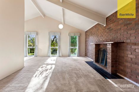 Property photo of 5 Burton Close Keilor Downs VIC 3038