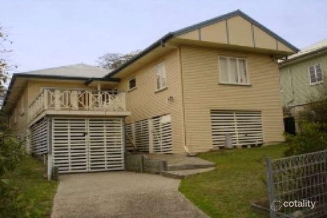 19 Thomas St, Camp Hill, QLD 4152