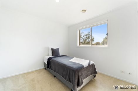 Property photo of 52 Fantail Way Brookfield VIC 3338