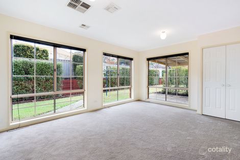 Property photo of 10 Haldon Court Wodonga VIC 3690
