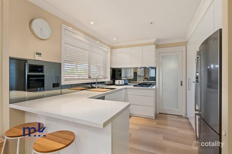 Property photo of 37 Downes Crescent Currans Hill NSW 2567