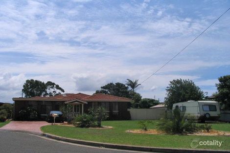 2 Gould Pl, Lake Illawarra, NSW 2528