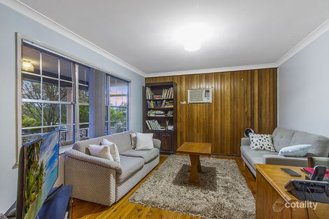 Property photo of 76 Renwick Street Wyoming NSW 2250