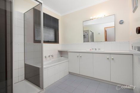Property photo of 72 Aspinall Street Golden Square VIC 3555
