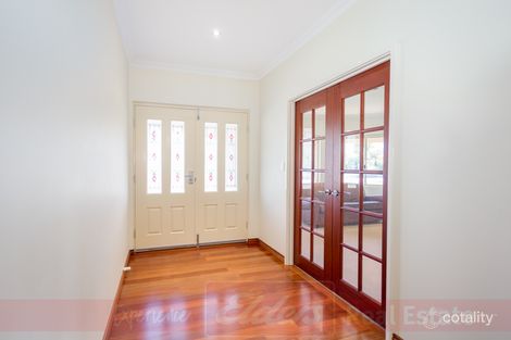 Property photo of 32 Leschenaultia Circle Donnybrook WA 6239