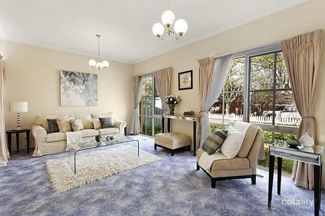 Property photo of 1/19 Emo Road Malvern East VIC 3145