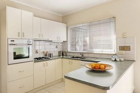 Property photo of 1/19 Emo Road Malvern East VIC 3145