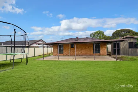 Property photo of 13 Harah Close Bonnyrigg NSW 2177