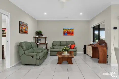 Property photo of 5 Ridgeline Drive Tanby QLD 4703