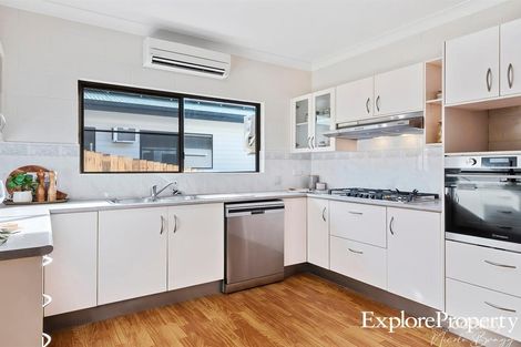 Property photo of 14 Compton Court Bentley Park QLD 4869