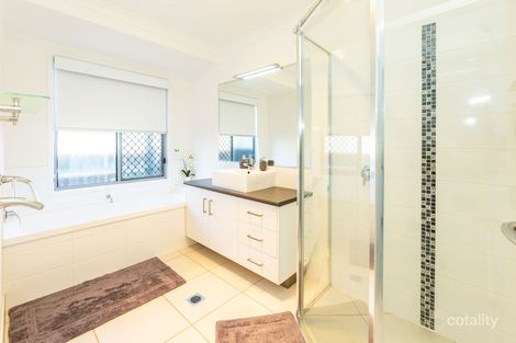 Property photo of 23 Longview Street Ashfield QLD 4670