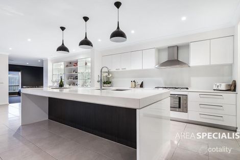 Property photo of 14 Arbourlea Boulevard Cranbourne North VIC 3977