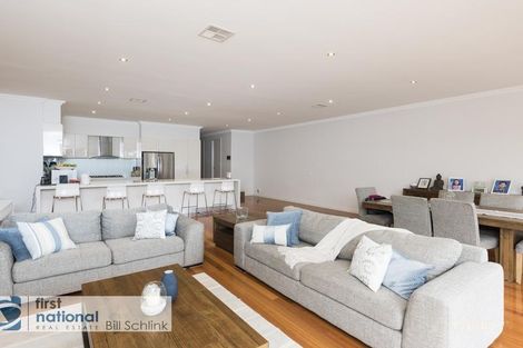 Property photo of 2/21 Ironbark Drive Templestowe Lower VIC 3107