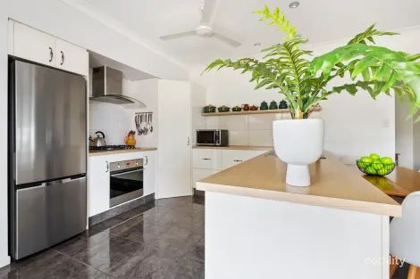 Property photo of 22 Julaji Close Bonnie Doon QLD 4873