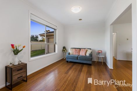 Property photo of 29 Cowper Avenue St Albans VIC 3021