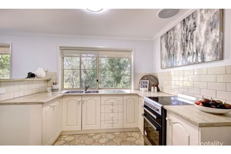 Property photo of 4 Golflinks Close Stirling SA 5152