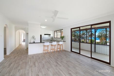 Property photo of 68 Kullaroo Road Summerland Point NSW 2259