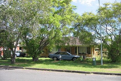 4 Jacaranda Ave, Taree, NSW 2430