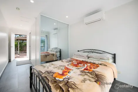 Property photo of 18 Parton Close Buff Point NSW 2262