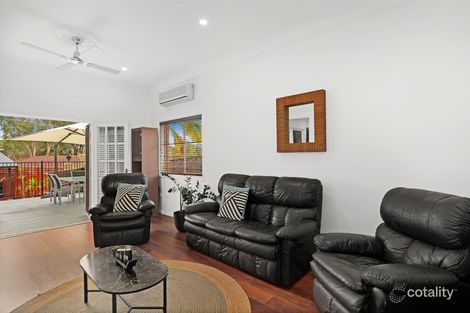 Property photo of 2 Dundee Close Green Point NSW 2251