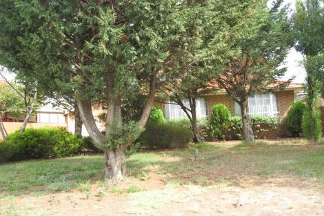 4 Cliffer Pl, Taylors Lakes, VIC 3038