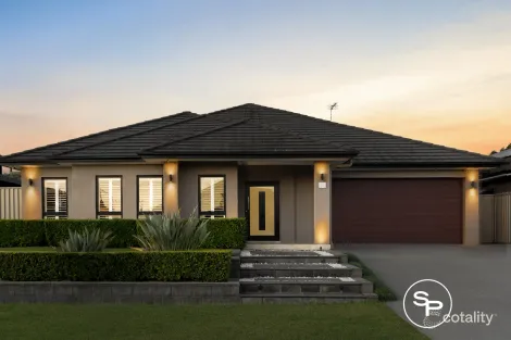 Property photo of 17 Doolan Crescent Harrington Park NSW 2567