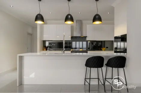 Property photo of 17 Doolan Crescent Harrington Park NSW 2567