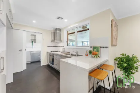 Property photo of 11 Winton Place Holder ACT 2611