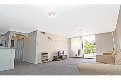 Property photo of 19/2 Mead Drive Chipping Norton NSW 2170