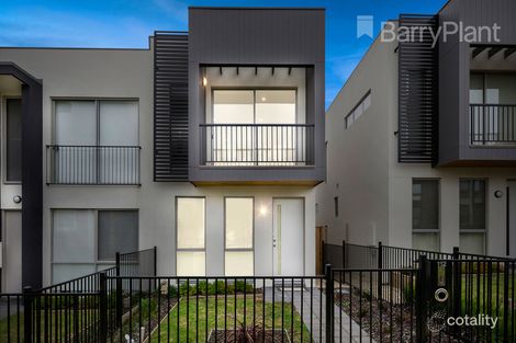 Property photo of 112 Camera Walk Coburg North VIC 3058