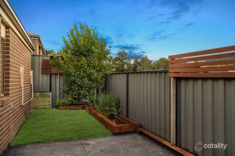 Property photo of 27 Botham Crescent Pakenham VIC 3810