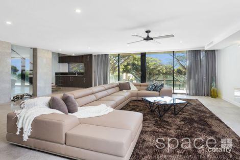Property photo of 32 Avonmore Terrace Cottesloe WA 6011