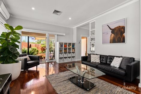 Property photo of 16 Davilak Crescent Manning WA 6152