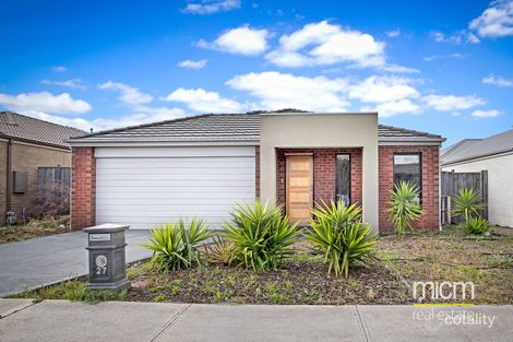27 Eagle Way, Deer Park, VIC 3023
