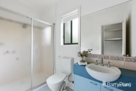 Property photo of 2/14 Eastleigh Drive Glen Waverley VIC 3150