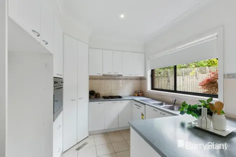 Property photo of 2/14 Eastleigh Drive Glen Waverley VIC 3150