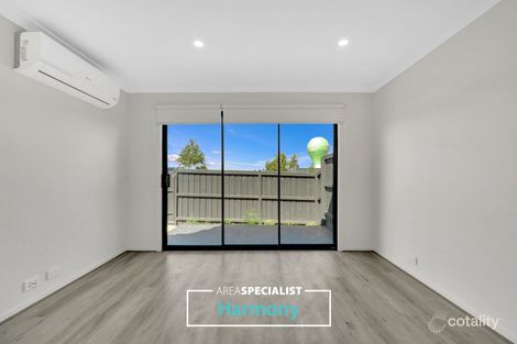 Property photo of 16 Pippen Loop Deanside VIC 3336