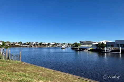 8 Midyim Ct, Banksia Beach, QLD 4507