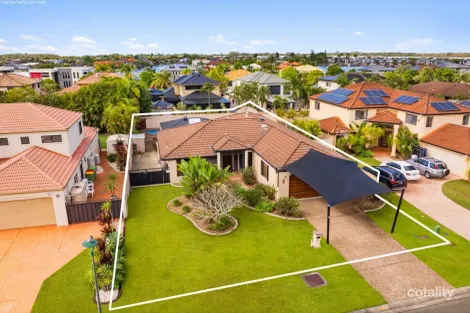 17 Grande Tce, Helensvale, QLD 4212