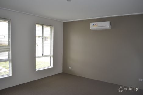 Property photo of 8 Beachcomber Hill Glenfield WA 6532