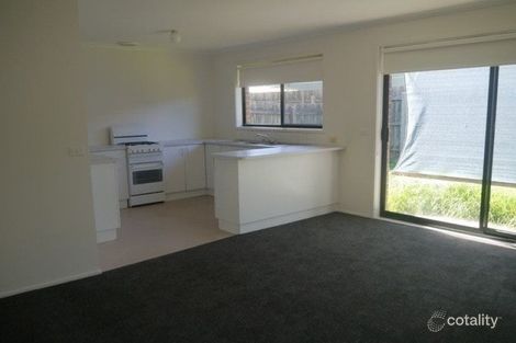 Property photo of 2 Birdwood Road Croydon VIC 3136