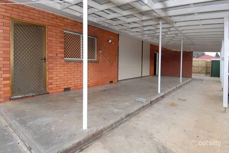 Property photo of 32 Yarmouth Avenue St Albans VIC 3021