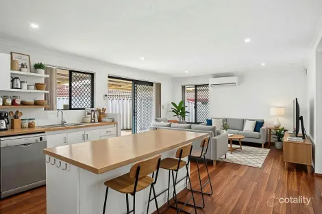 Property photo of 11 Buffett Ramble Quinns Rocks WA 6030