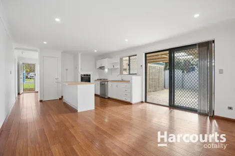 Property photo of 11 Buffett Ramble Quinns Rocks WA 6030
