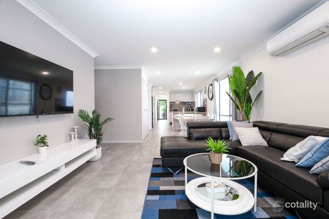 Property photo of 49 Dubai Circuit Spring Mountain QLD 4300